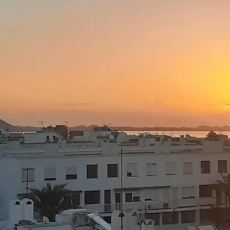 Sun & Surf Loft, Near Main Street And Beach, Wifi Fiber, Winter Garden With Sea View Corralejo