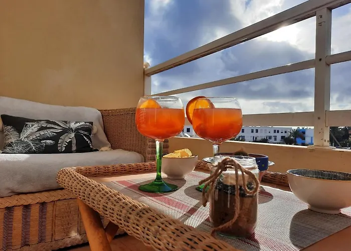 Apartamento Sun & Surf Loft, Near Main Street And Beach, Wifi Fiber, Winter Garden With Sea View Corralejo