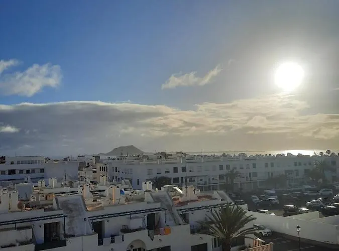 Apartamento Sun & Surf Loft, Near Main Street And Beach, Wifi Fiber, Winter Garden With Sea View Corralejo
