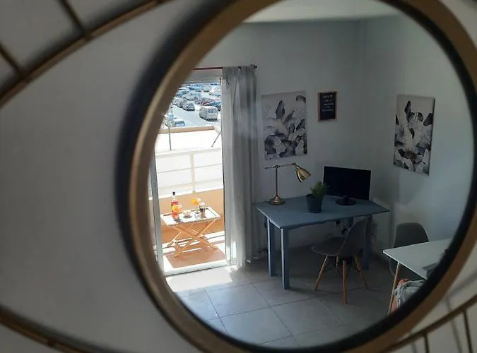 Apartamento Sun & Surf Loft, Near Main Street And Beach, Wifi Fiber, Winter Garden With Sea View